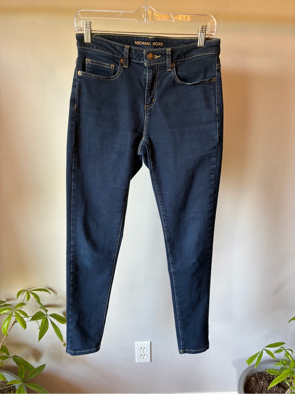 Michael Kors Women’s Dark Wash Skinny Jeans – Size 6